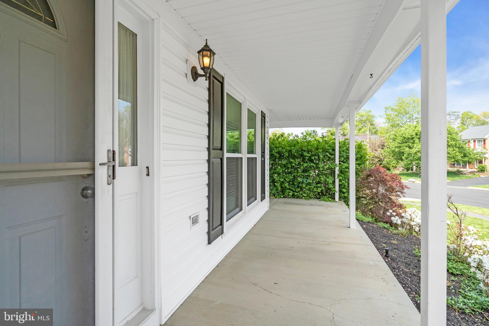 13988 Dancing Twig Drive Gainesville, VA 20155 - Photo 6 of 62