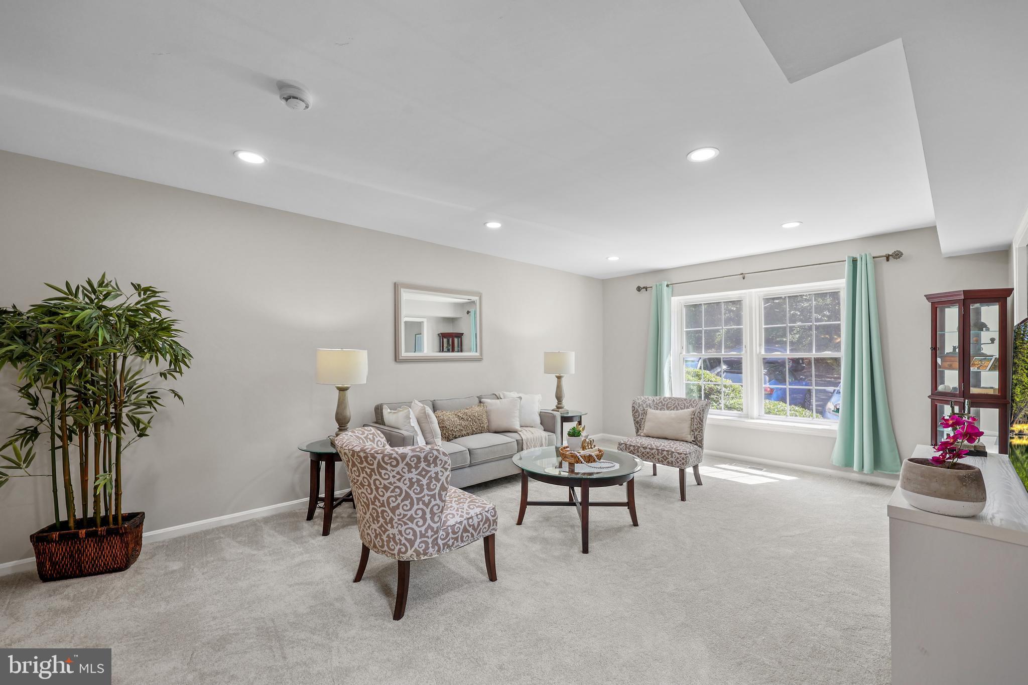 8070 Sleepy View Lane Springfield, VA 22153 - Photo 4 of 35 Main Level Living Room Spacious with Natural Light