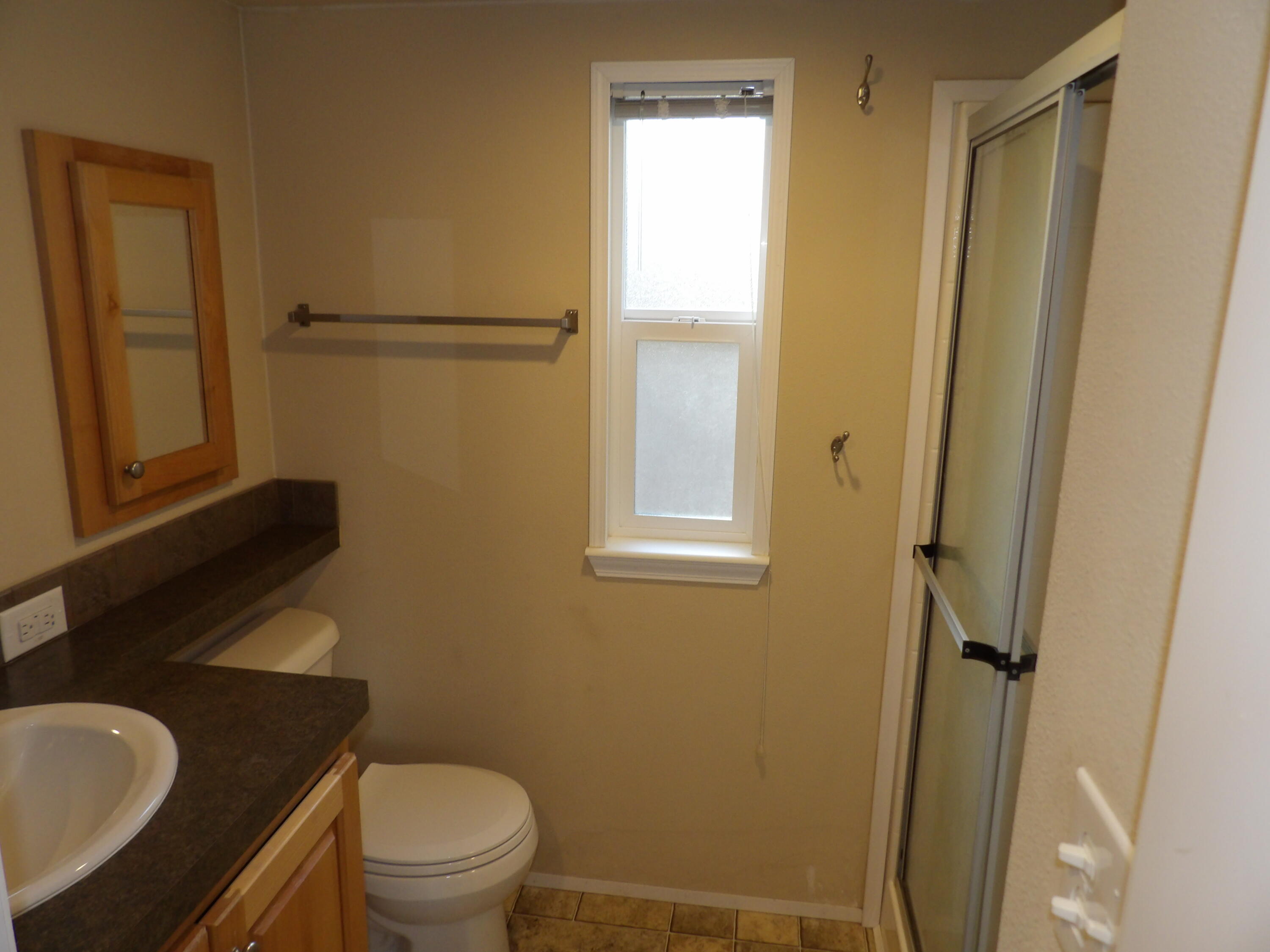 52390 Dustan Road La Pine, OR 97739 - Photo 10 of 18 Tiny Home Bathroom
