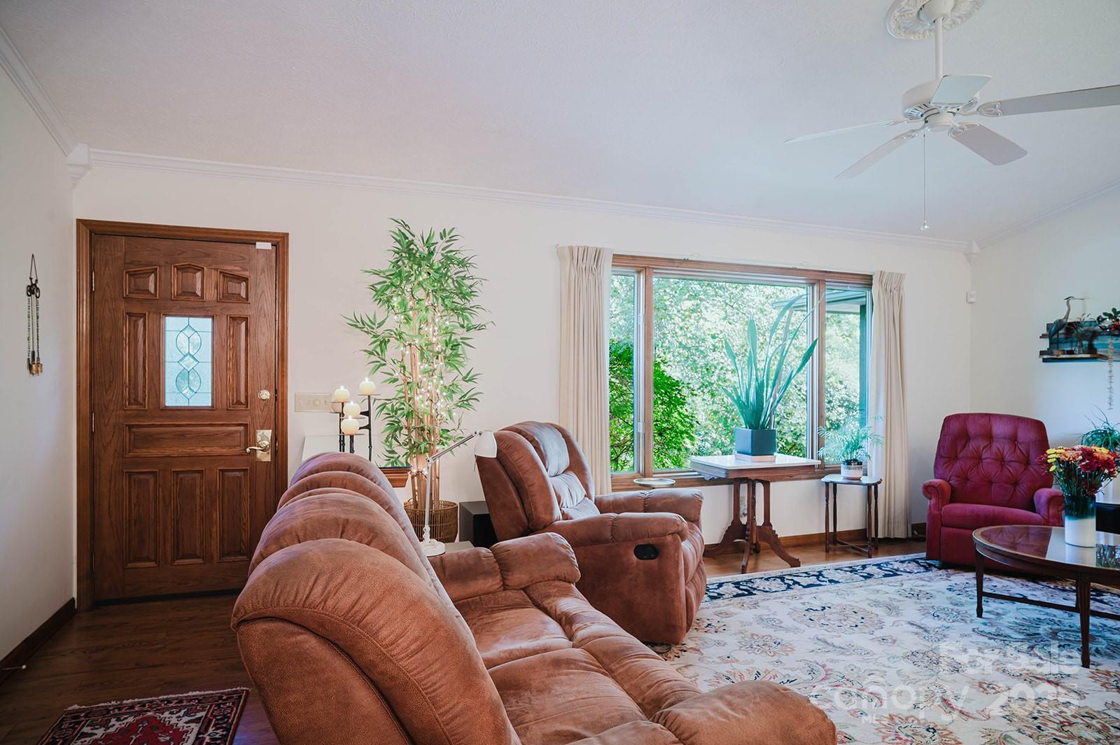 115 Hawkins Creek Road Hendersonville, NC 28791 - Photo 17 of 48