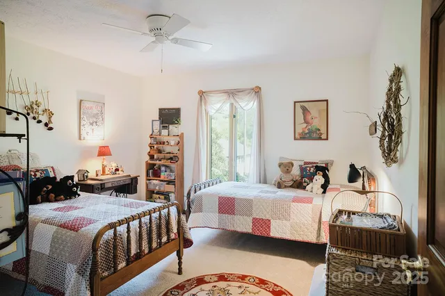 $674,999 | 115 Hawkins Creek Road, Hendersonville, NC 28791