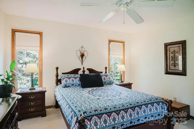 $674,999 | 115 Hawkins Creek Road, Hendersonville, NC 28791