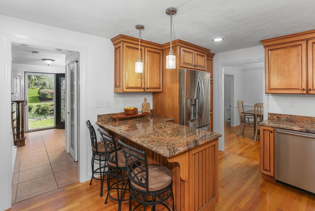 3 Cranbrook Road Shrewsbury, MA 01545 - Photo 9 of 32 Gallery Image 9