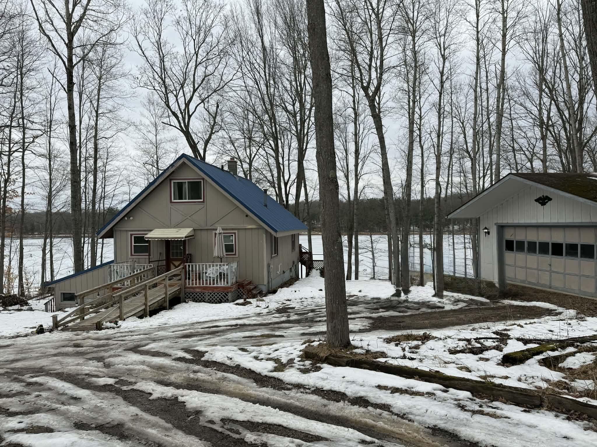 10131 Alpine Drive Reed City, MI 49677 - Photo 6 of 75 e2364907-01ac-4364-8186-fecc0891ffc9