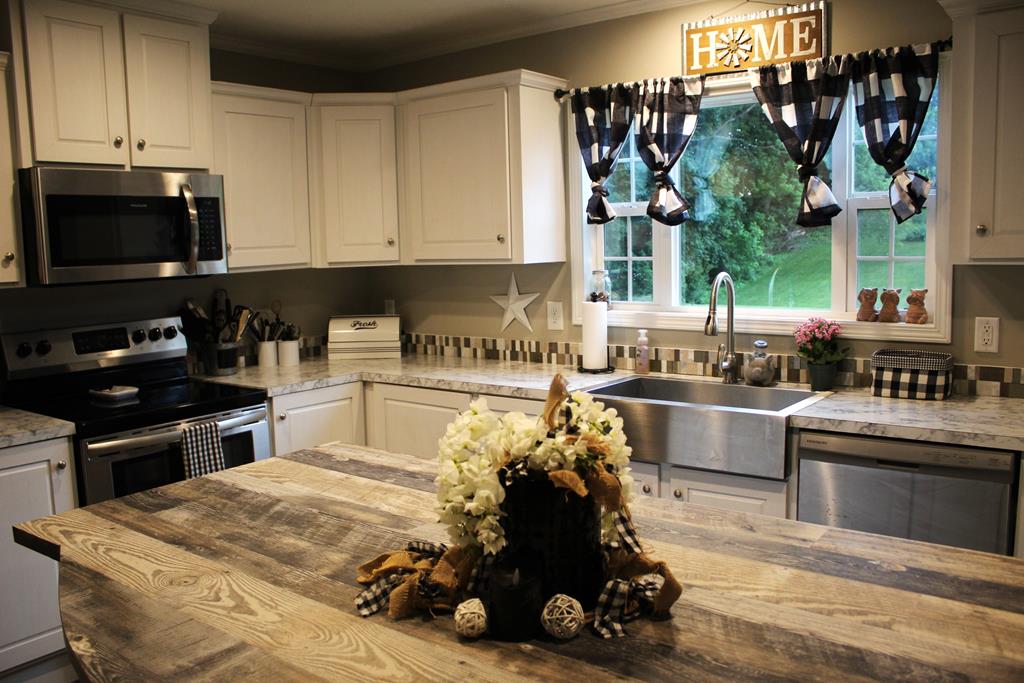 223 Valley View Avenue Rural Retreat, VA 24368 - Photo 28 of 69 Gallery Image 28