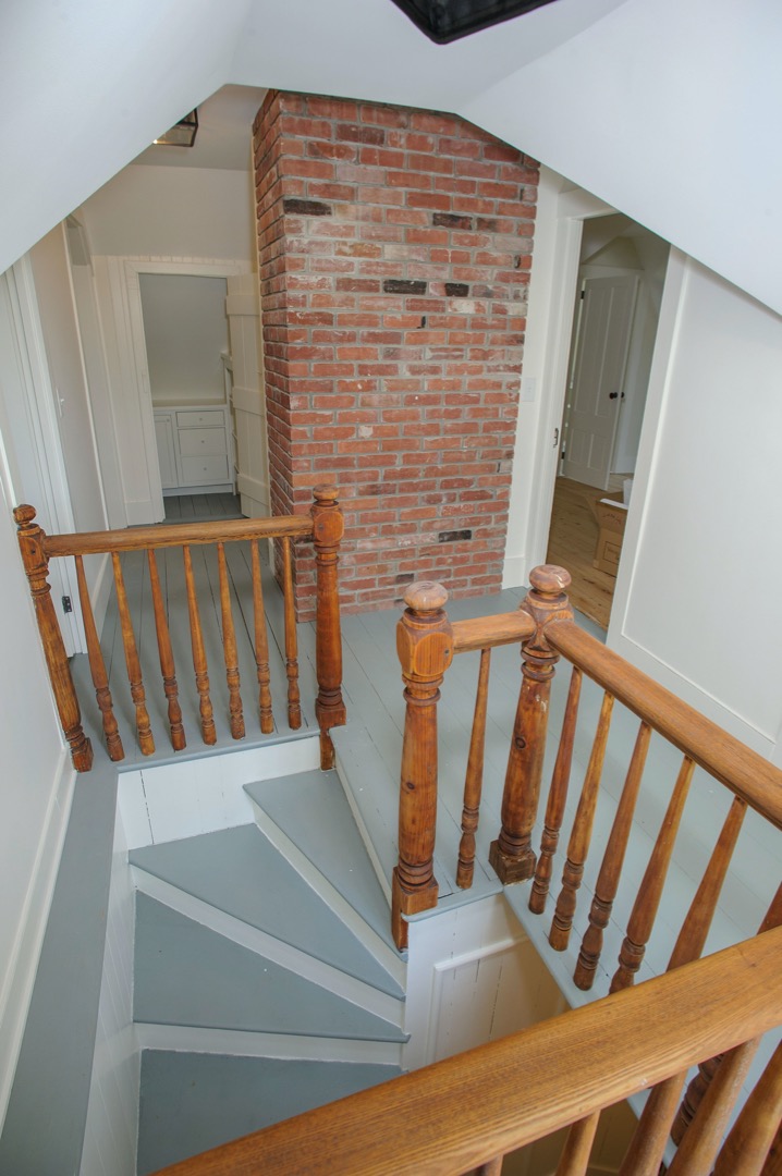 1005 State Road Vineyard Haven, MA 02568 - Photo 21 of 40 Original front of house staircase
