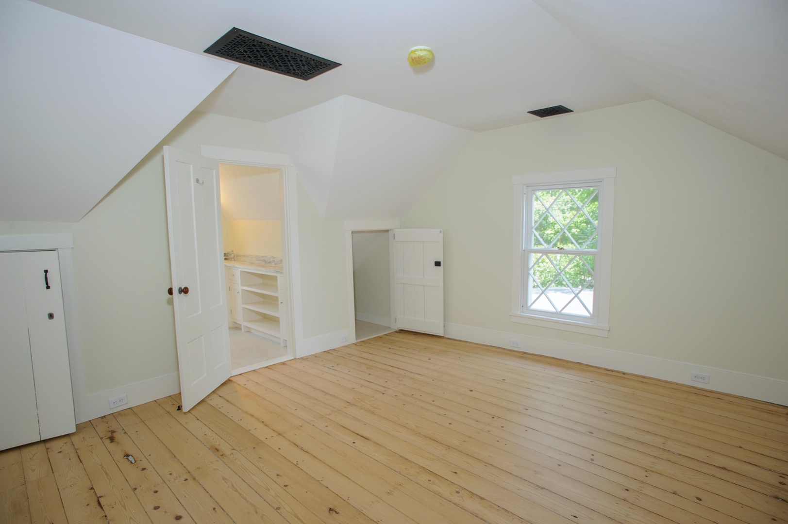 1005 State Road Vineyard Haven, MA 02568 - Photo 27 of 40 2nd Floor Suite #2