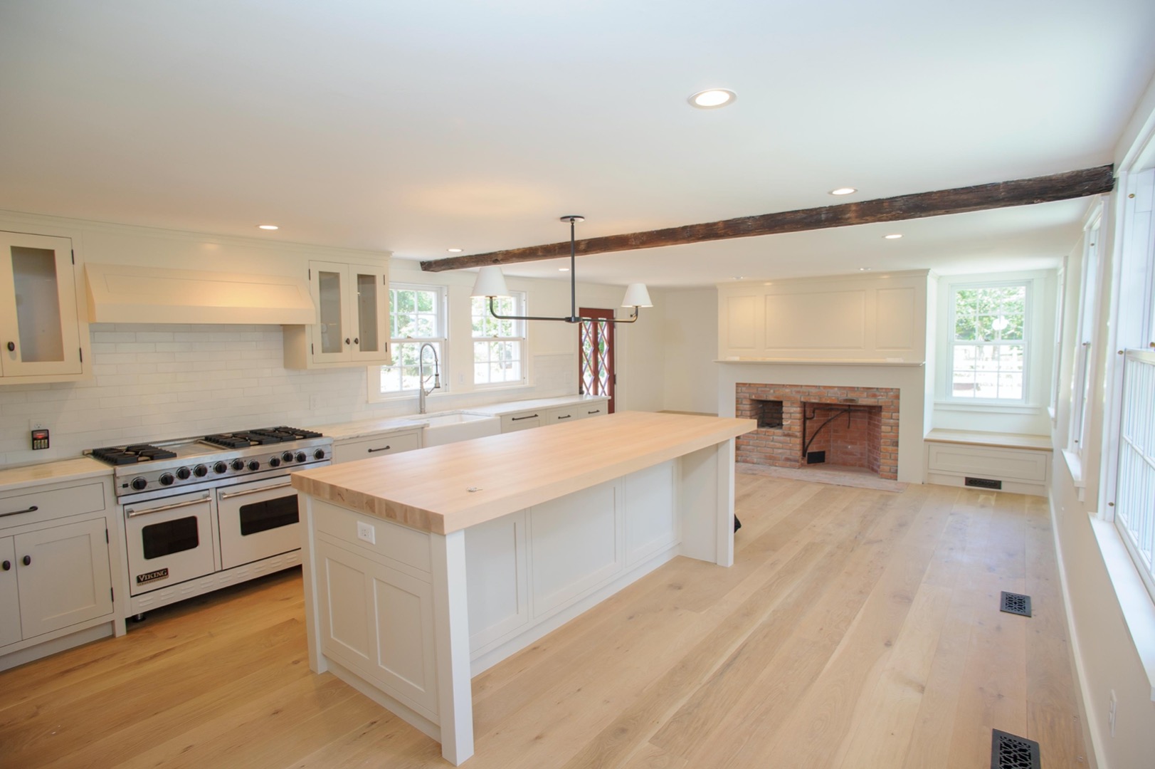 1005 State Road Vineyard Haven, MA 02568 - Photo 7 of 40 Kitchen