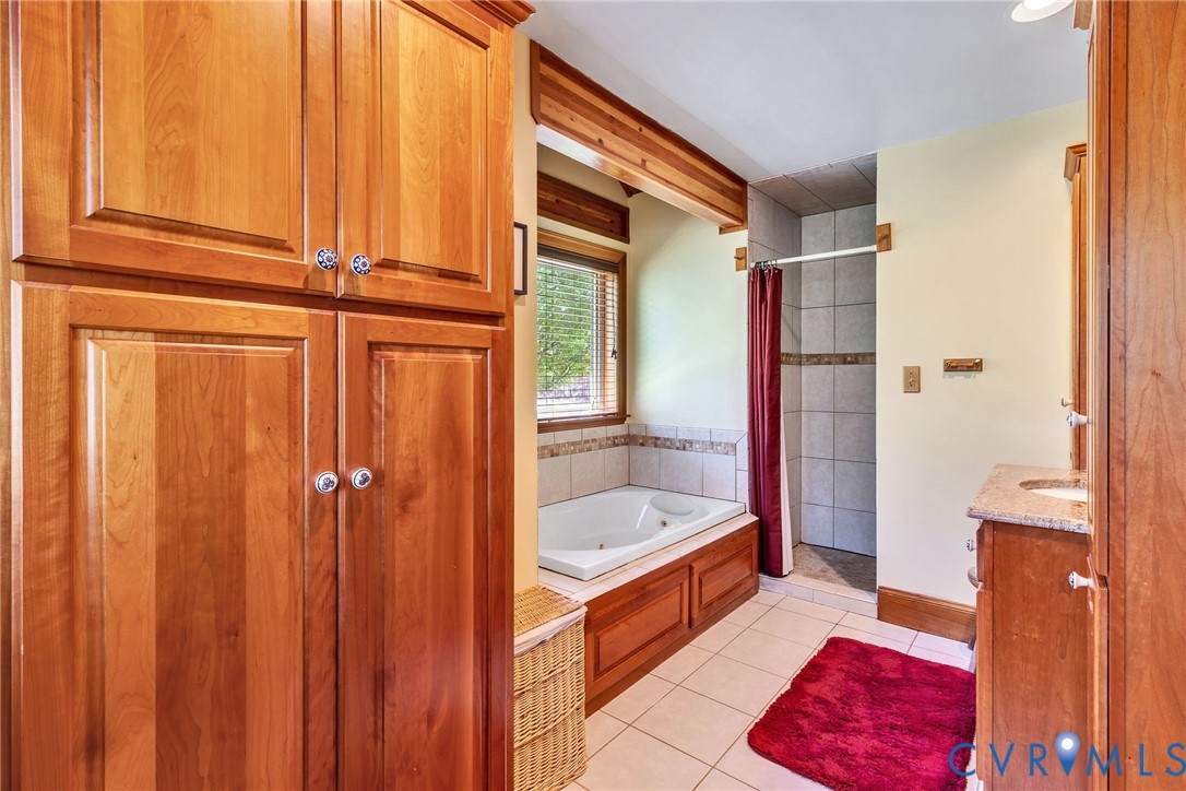 176 Baypointe Court Reedville, VA 22539 - Photo 33 of 59