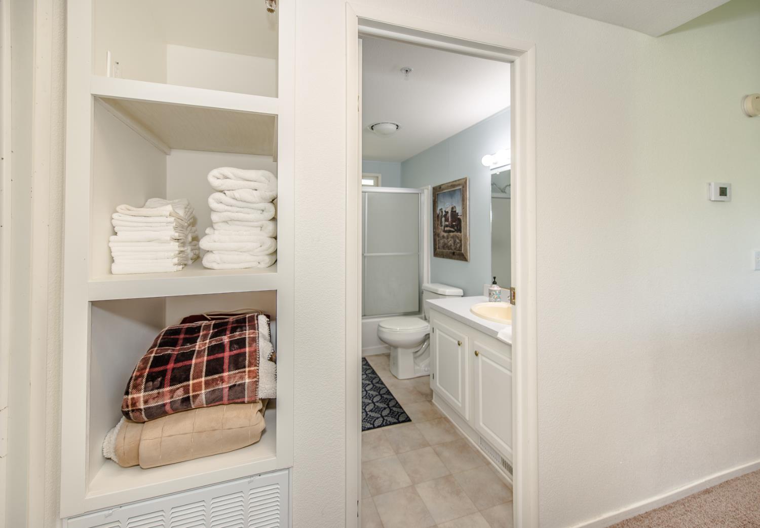 12076 County Road 84A Capay, CA 95607 - Photo 33 of 46 view of living room