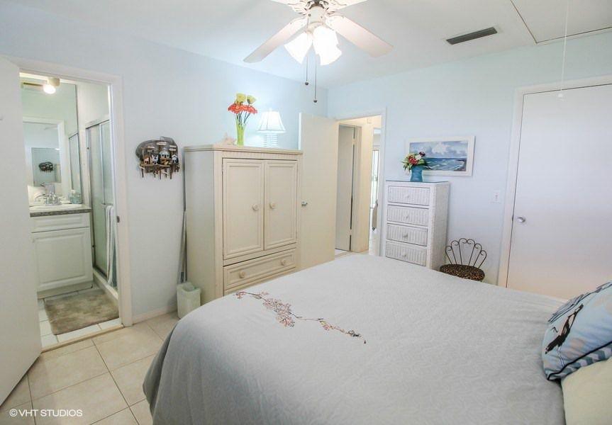 2561 South Ocean Boulevard, Unit 7 Boca Raton, FL 33432 - Photo 9 of 15 2561SOceanBlvd_Unit7_178002_MasterBedroo
