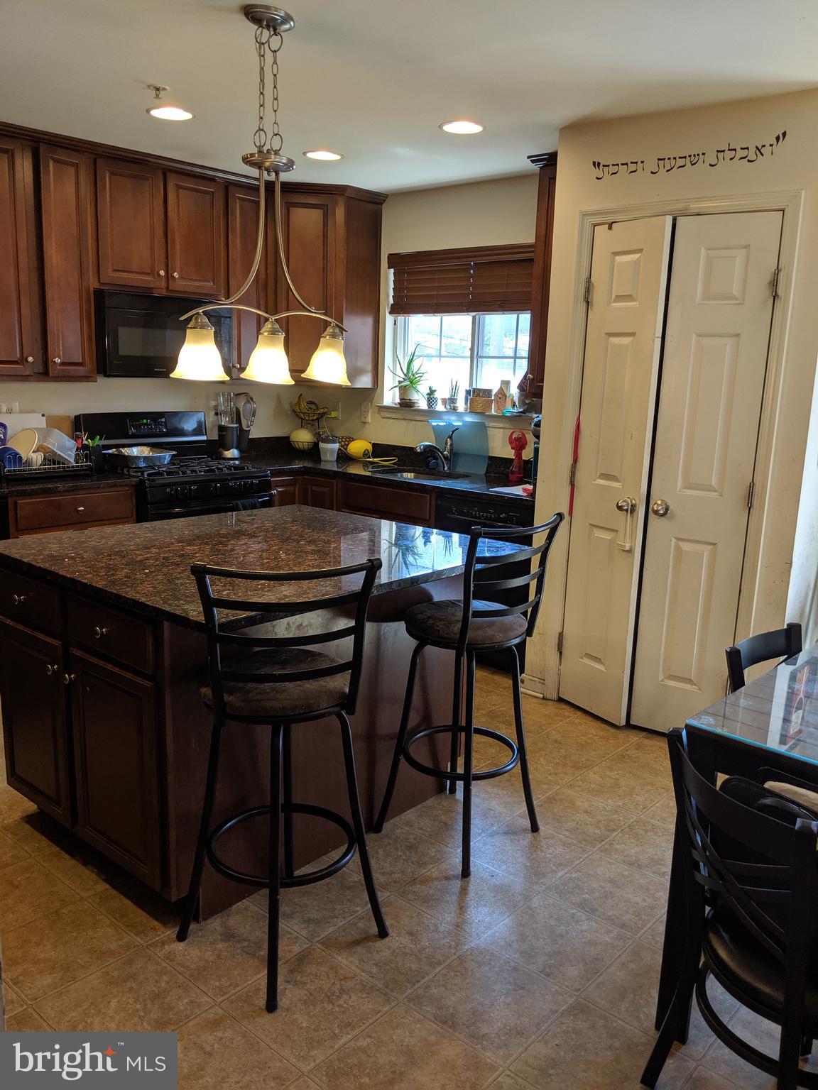3625 Bancroft Road Baltimore, MD 21215 - Photo 3 of 9 Kitchen
