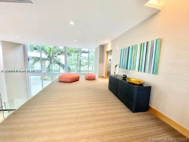 $549,000 | 16385 Biscayne Boulevard, Unit 702, North Miami Beach, FL 33160