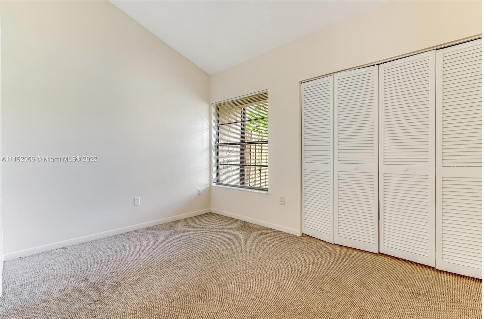 7528 Southwest 95th Place Miami, FL 33173 - Photo 8 of 14