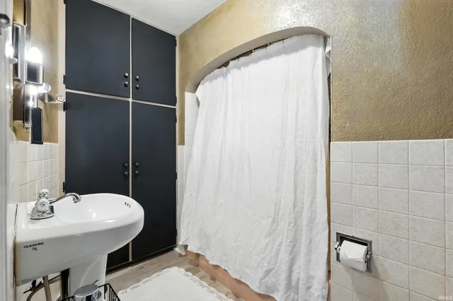 $289,900 | 126 North Main Street, Columbia City, IN 46725