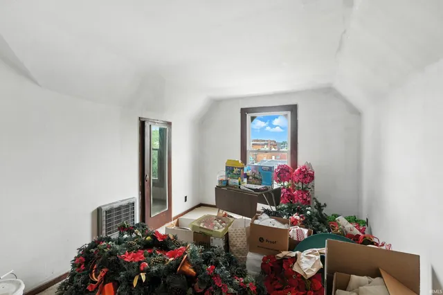 $289,900 | 126 North Main Street, Columbia City, IN 46725