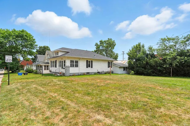 $289,900 | 126 North Main Street, Columbia City, IN 46725