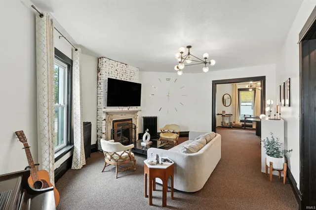 $289,900 | 126 North Main Street, Columbia City, IN 46725