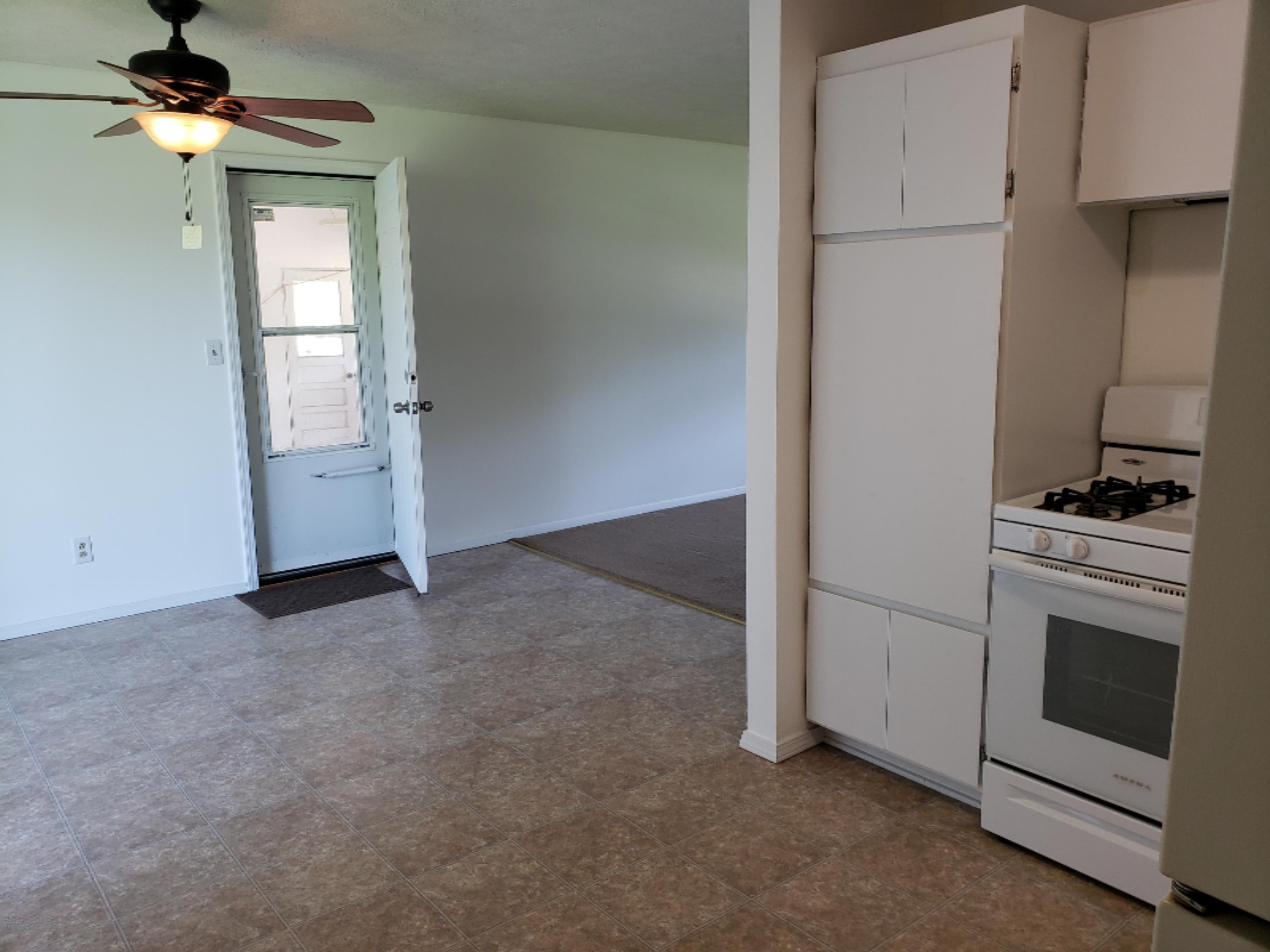 562 Riverside Drive Watervliet, MI 49098 - Photo 13 of 21 20200513_153124