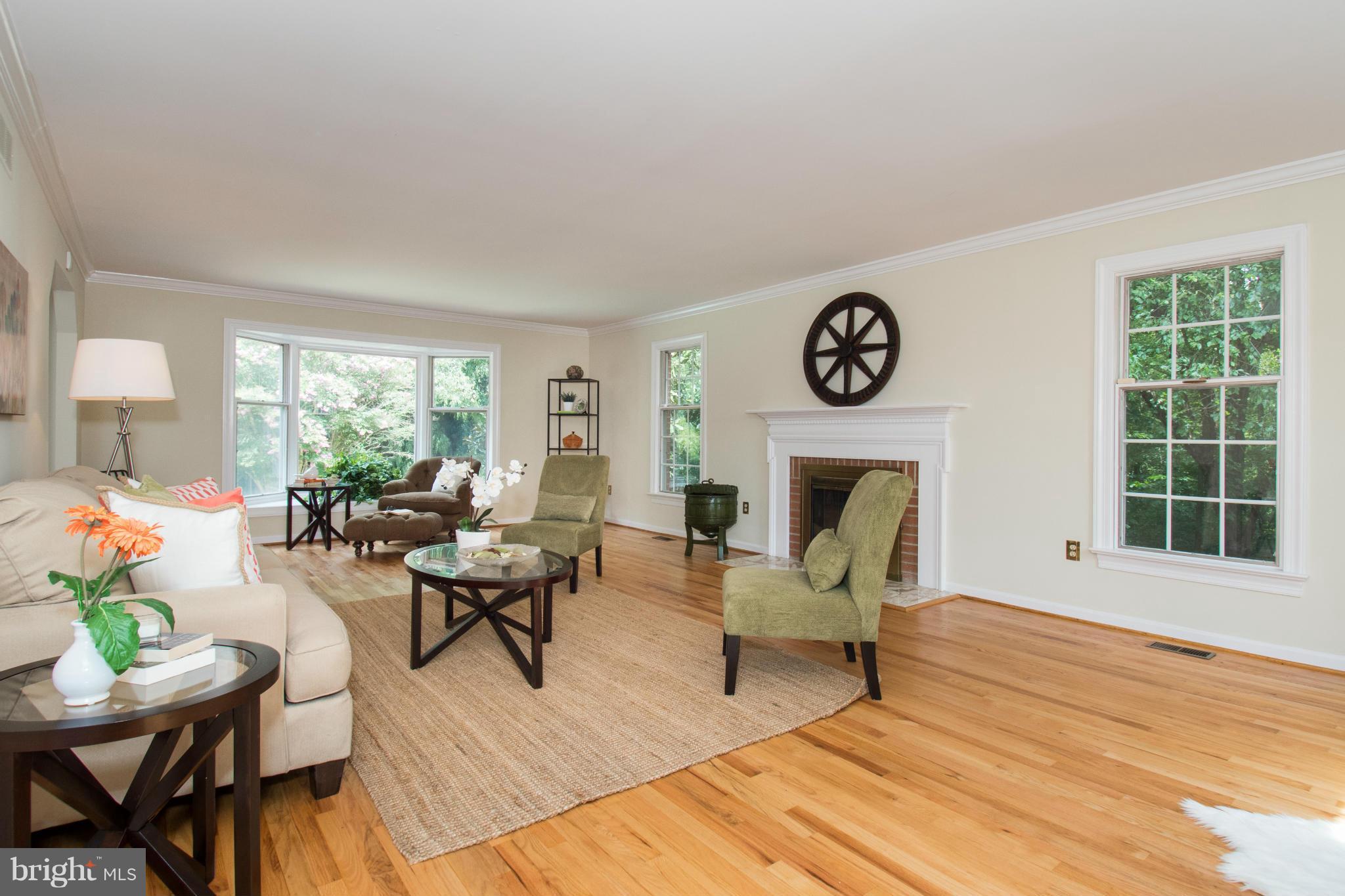 576 Stocketts Run Road Davidsonville, MD 21035 - Photo 12 of 30 Living Room