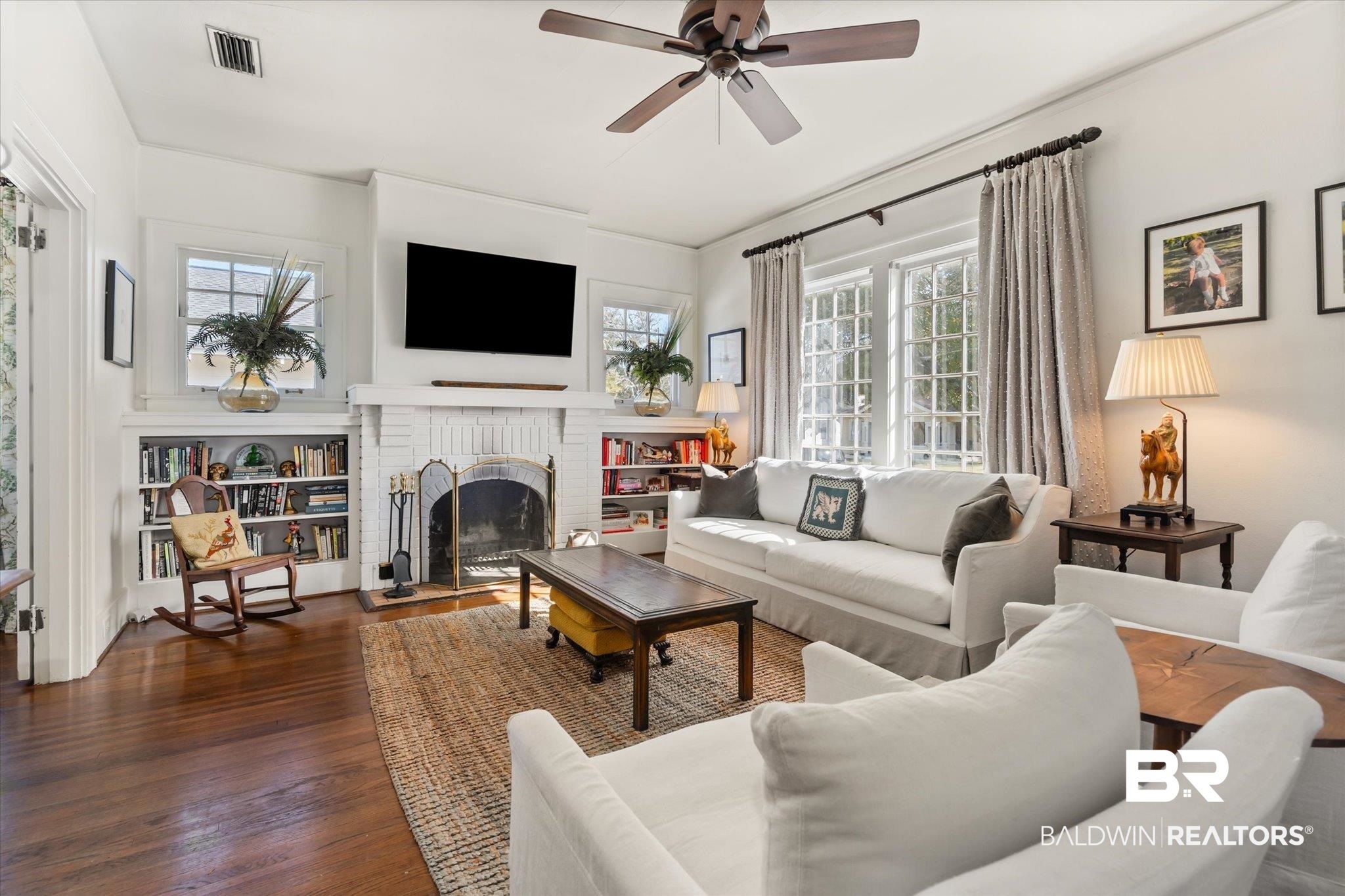 55 Silverwood Street Mobile, AL 36607 - Photo 4 of 31