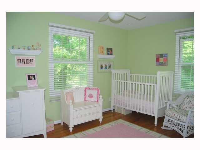 8950 Rexford Road Indianapolis, IN 46260 - Photo 10 of 12 Gallery Image 10