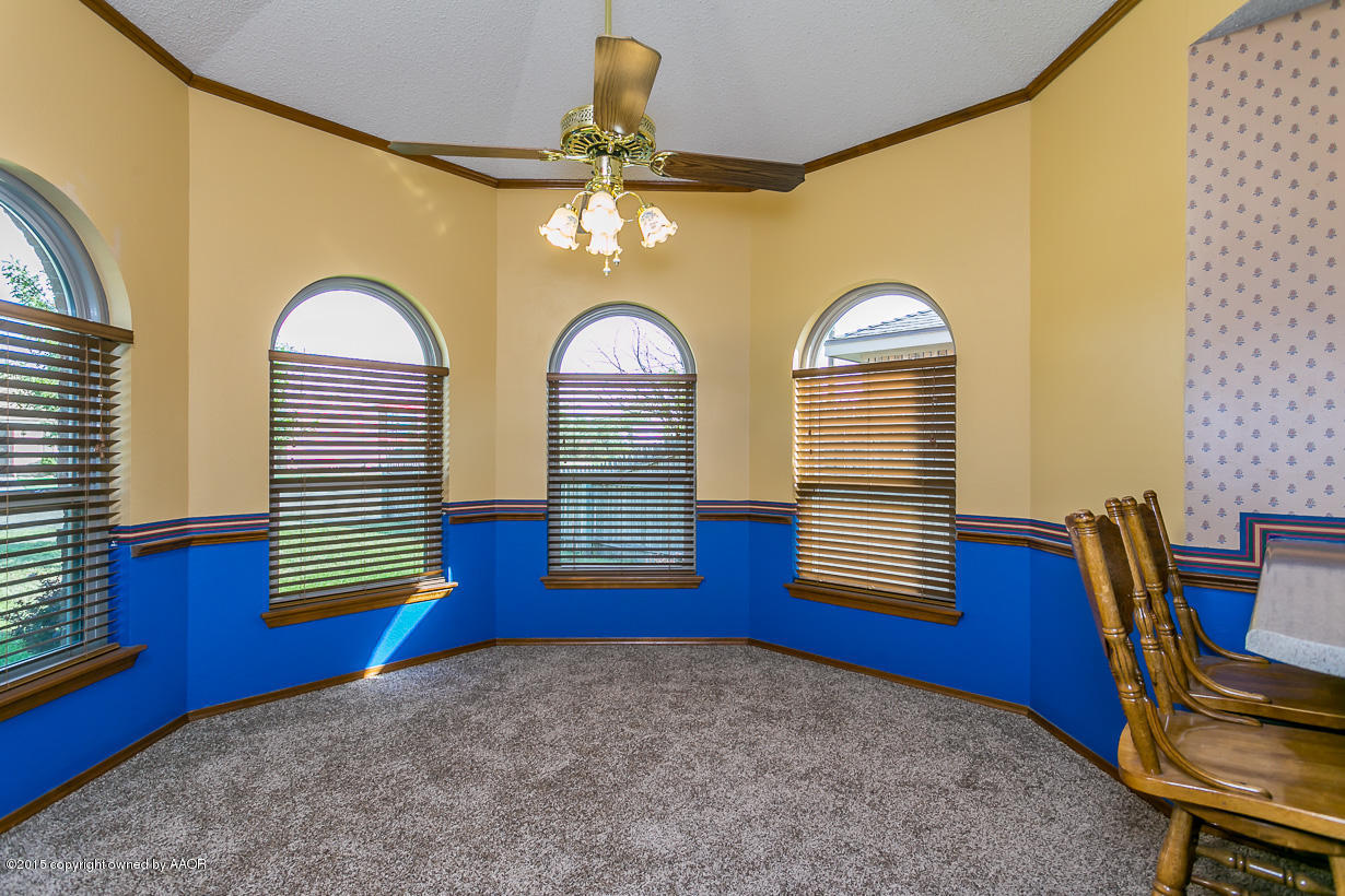 4203 Rondo Avenue Amarillo, TX 79110 - Photo 4 of 21 a view of hall way with furniture