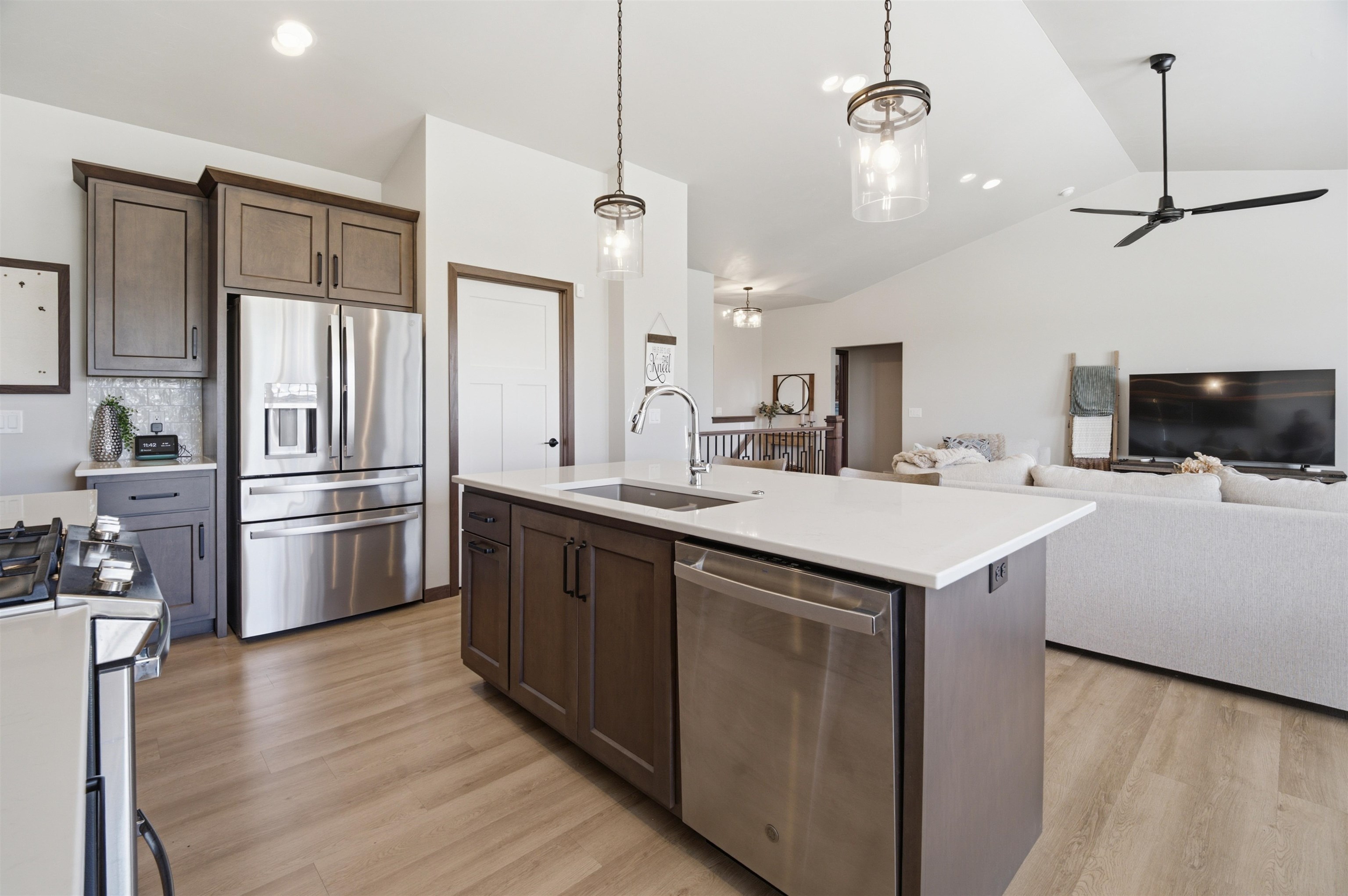 2875 East Turquoise Lane Appleton, WI 54913 - Photo 13 of 38