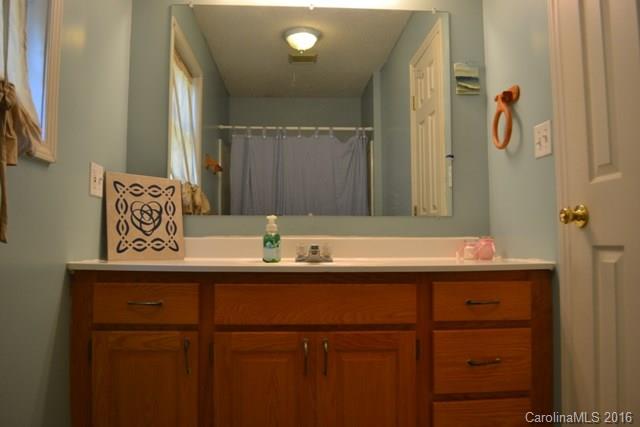 2070 Fairhope Road York, SC 29745 - Photo 11 of 23 Gallery Image 11