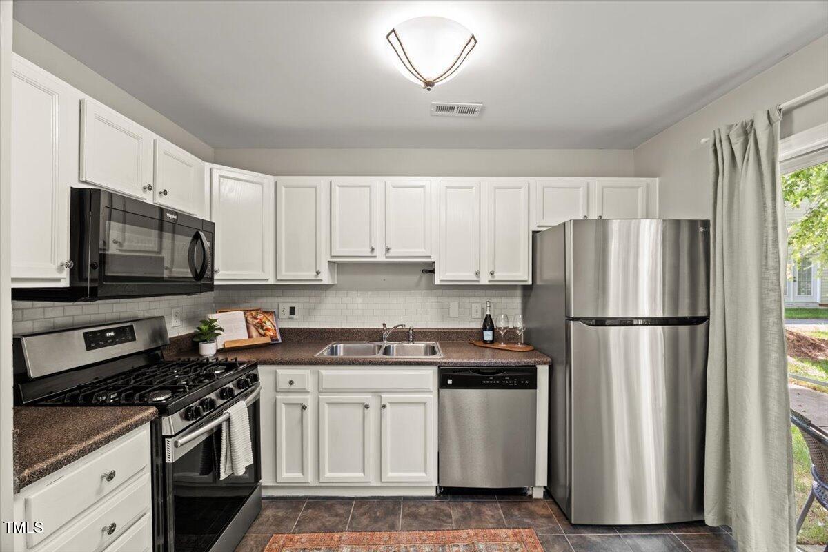 2920 Barrymore Street, Unit 106 Raleigh, NC 27603 - Photo 14 of 41 17-P1303224