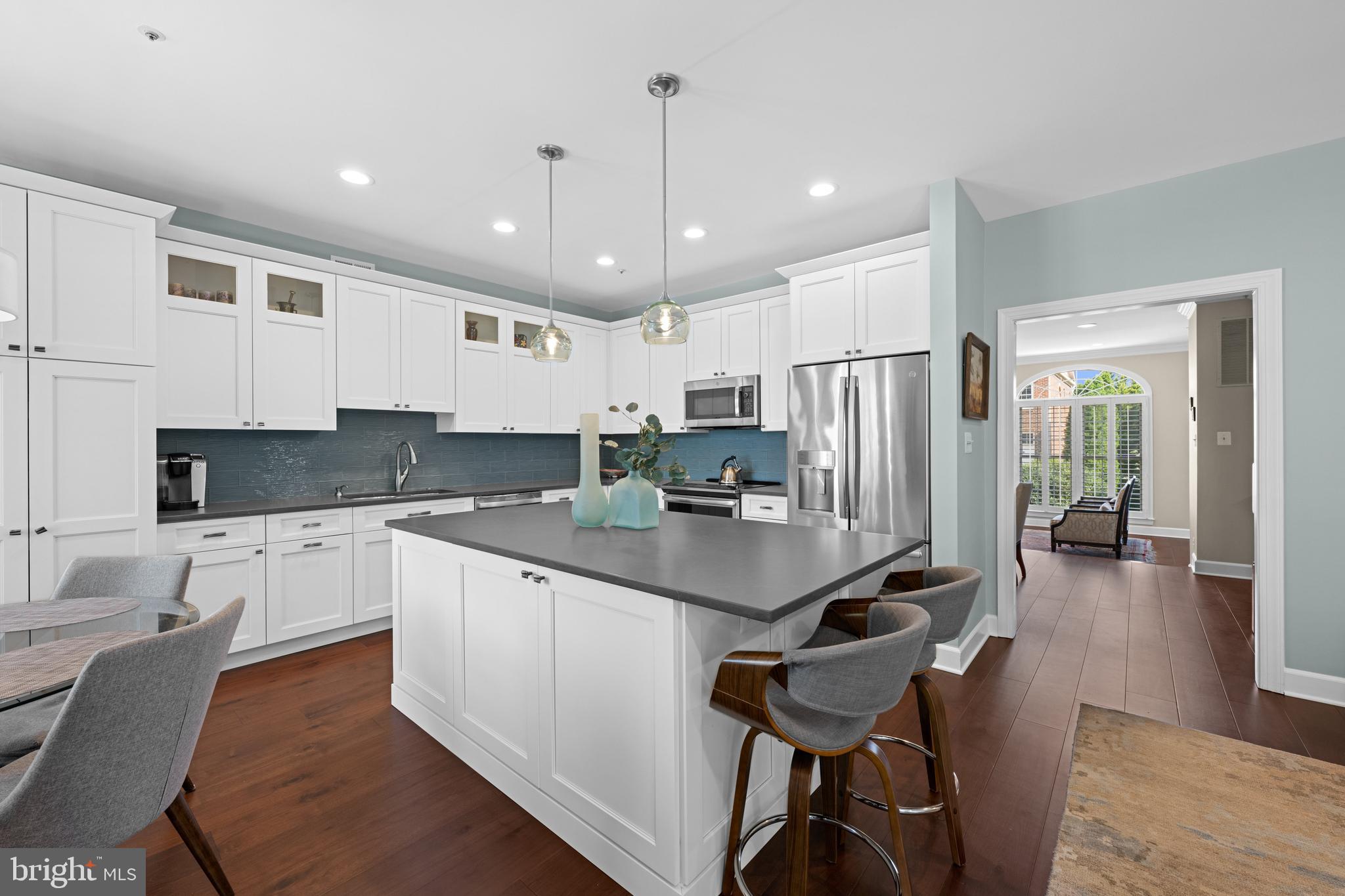 8431 Bells Ridge Terrace Potomac, MD 20854 - Photo 10 of 39 Gallery Image 10