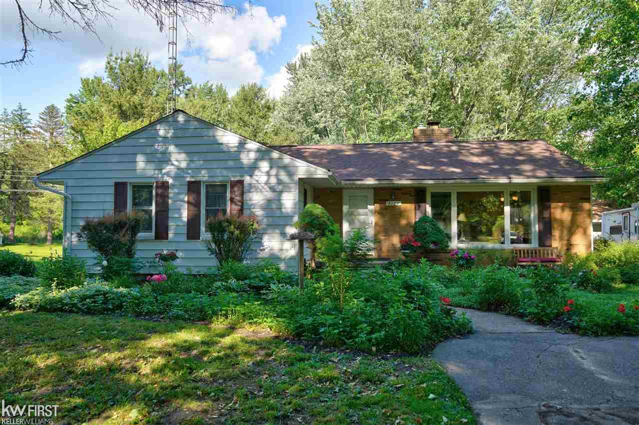 7184 North Center Road Mount Morris, MI 48458 - Photo 1 of 59 50077686.JPG