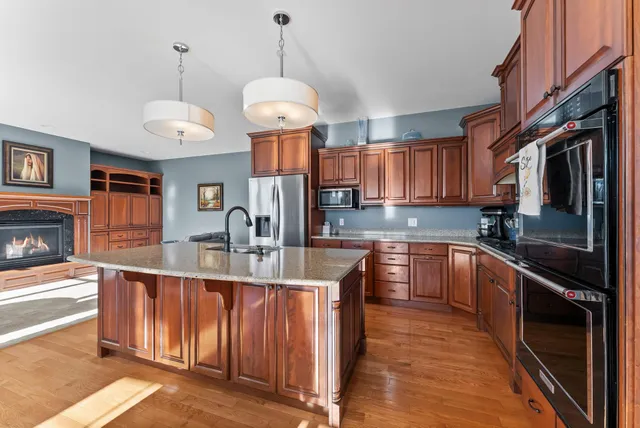 $575,000 | 1555 Wood Duck Lane Northeast, Owatonna, MN 55060