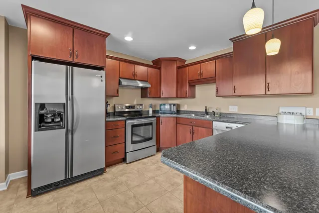 $575,000 | 1555 Wood Duck Lane Northeast, Owatonna, MN 55060