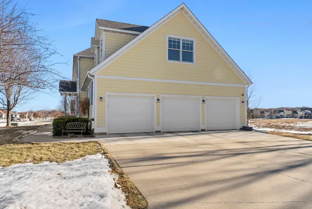 $575,000 | 1555 Wood Duck Lane Northeast, Owatonna, MN 55060