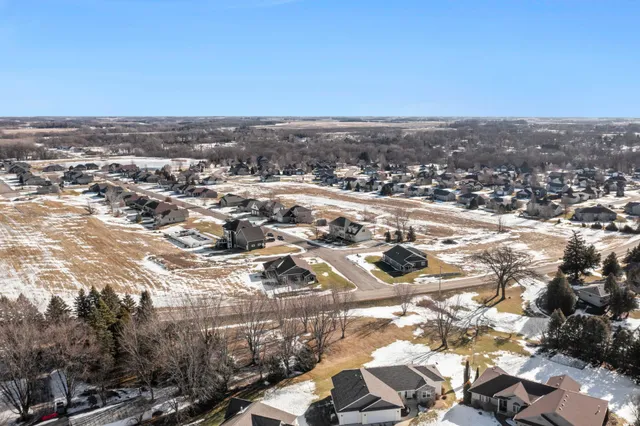 $575,000 | 1555 Wood Duck Lane Northeast, Owatonna, MN 55060