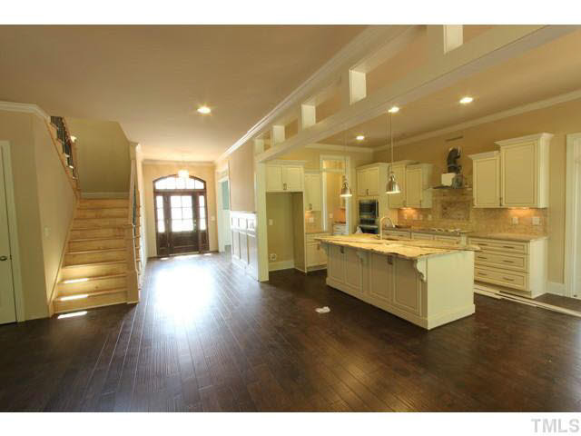 7921 Longleaf Branch Court Raleigh, NC 27612 - Photo 7 of 25 Kitchen