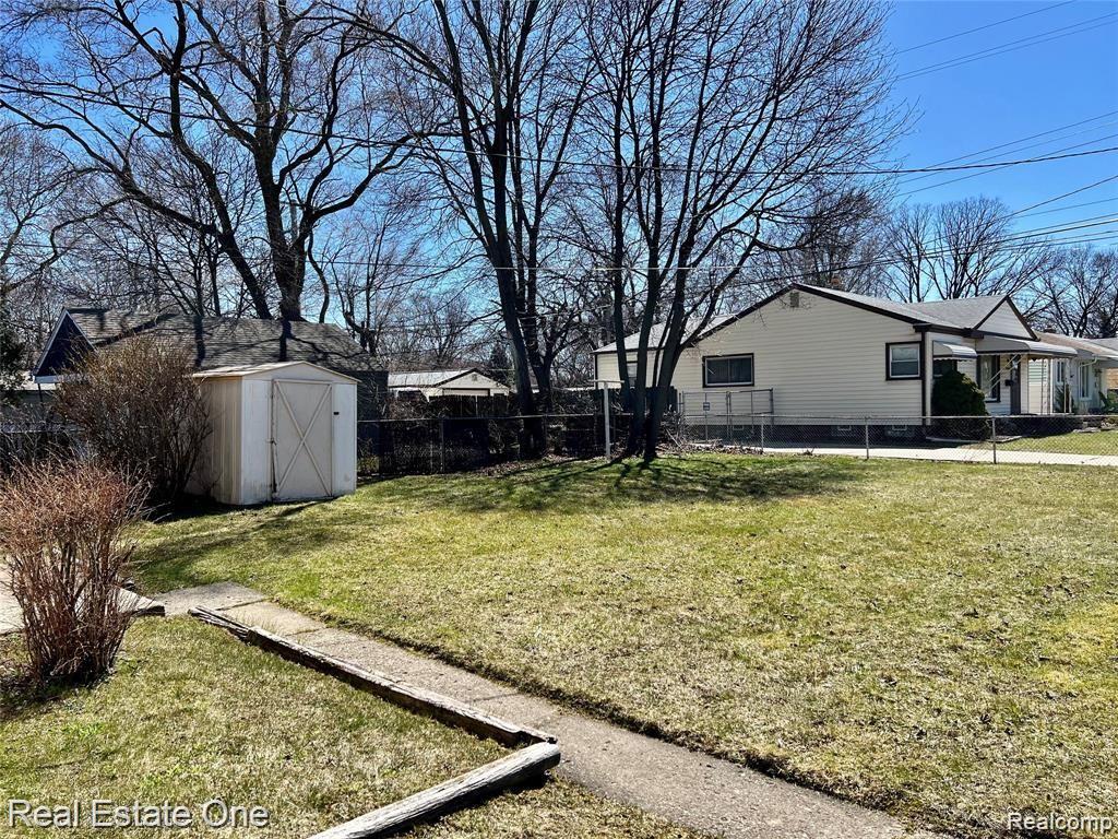 2825 Normandy Road Royal Oak, MI 48073 - Photo 4 of 18