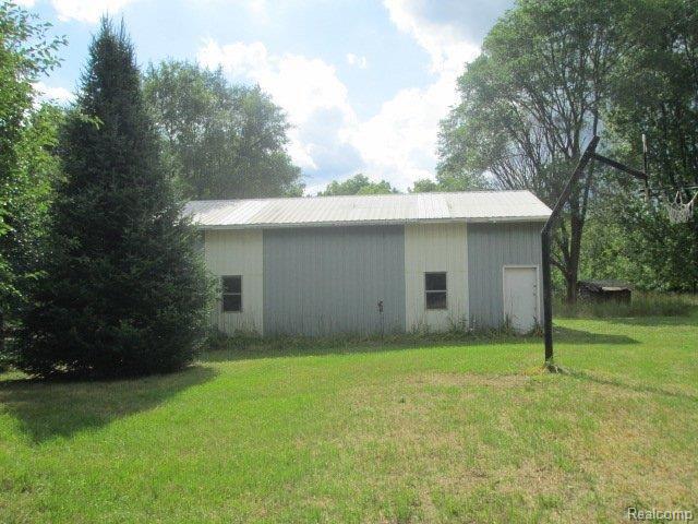 8067 Benson Road Mount Morris, MI 48458 - Photo 4 of 13 IMG_0369.JPG