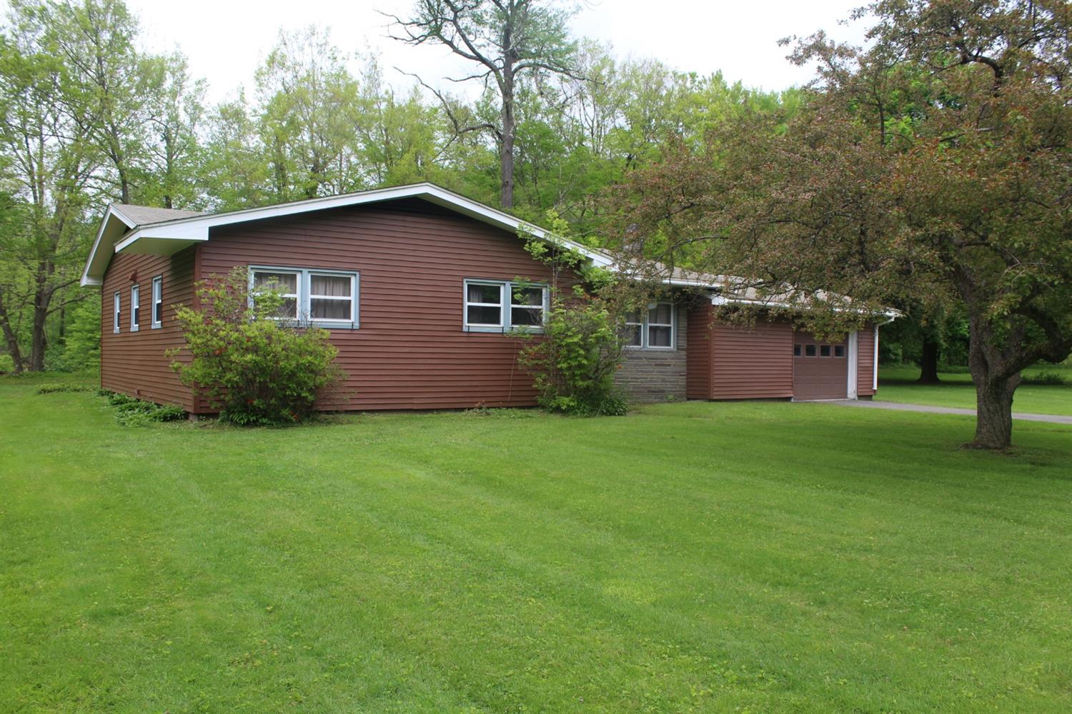 12 Yorktown Rd Spur Roscoe, NY 12776 - Photo 1 of 1