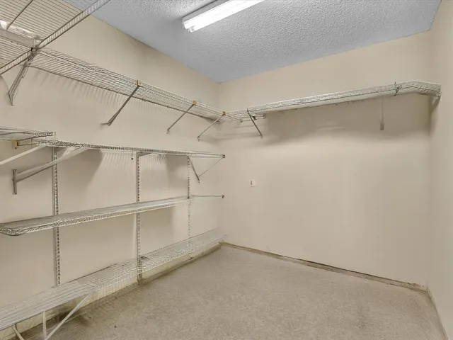 $1,800 | 6049 Balboa Circle, Unit 406, Boca Raton, FL 33433