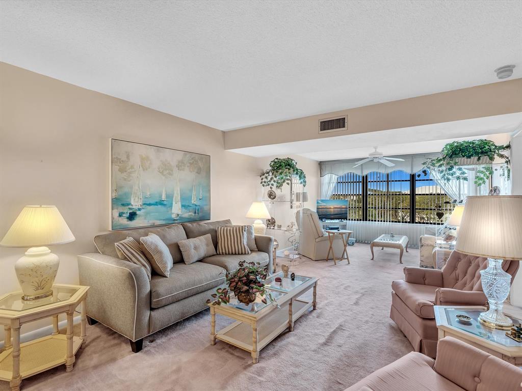 6049 Balboa Circle, Unit 406 Boca Raton, FL 33433 - Photo 25 of 54