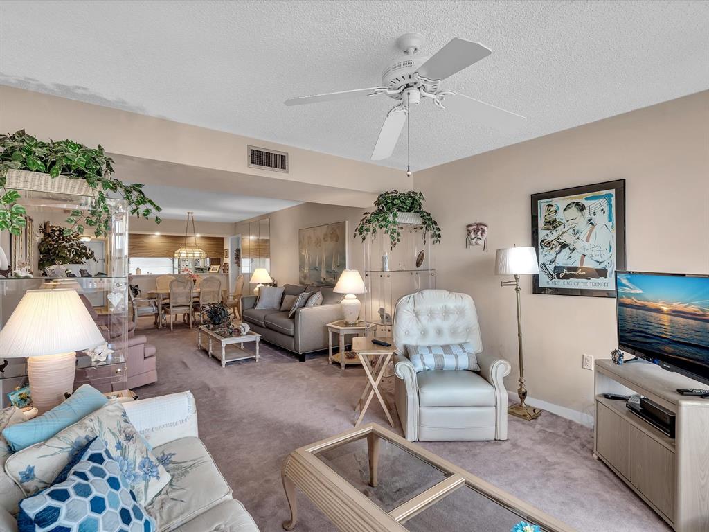 6049 Balboa Circle, Unit 406 Boca Raton, FL 33433 - Photo 32 of 54