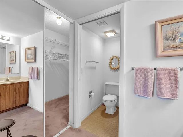 $1,800 | 6049 Balboa Circle, Unit 406, Boca Raton, FL 33433