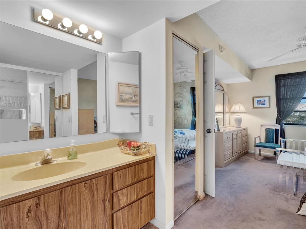 6049 Balboa Circle, Unit 406 Boca Raton, FL 33433 - Photo 45 of 54