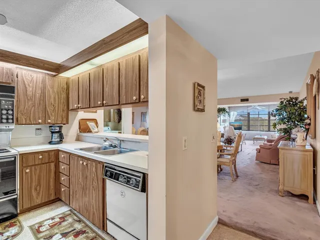 $1,800 | 6049 Balboa Circle, Unit 406, Boca Raton, FL 33433