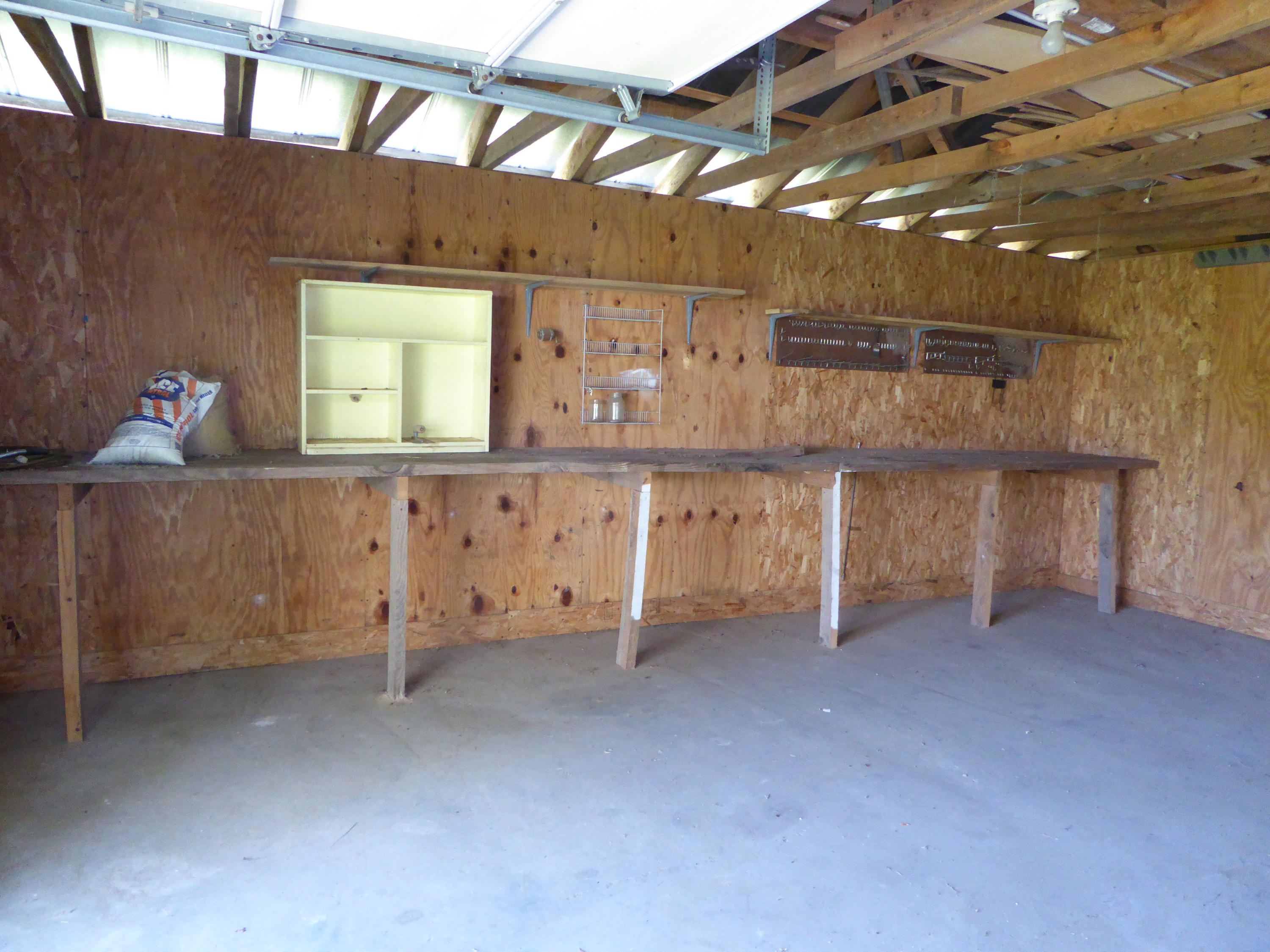 1453 Grand Center Road Chickamauga, GA 30707 - Photo 52 of 68 Garage workshop left side Hse1