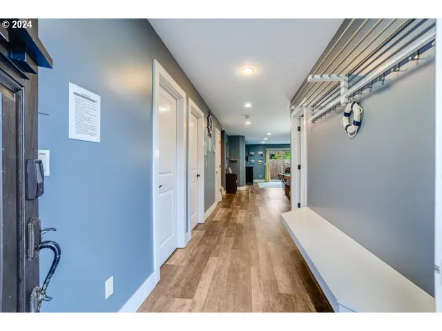 $1,370,000 | 5545 Northwest Logan Road, Lincoln City, OR 97367