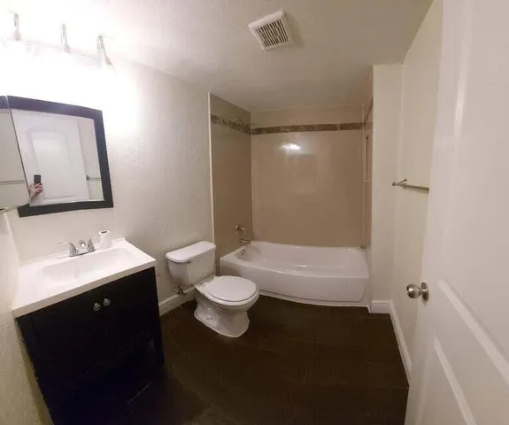 $1,950 | 201 Foxtail Drive, Unit G1, Greenacres, FL 33415