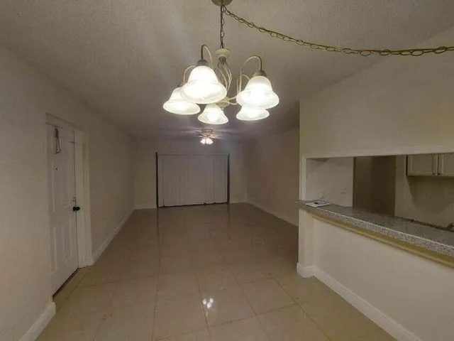 $1,950 | 201 Foxtail Drive, Unit G1, Greenacres, FL 33415